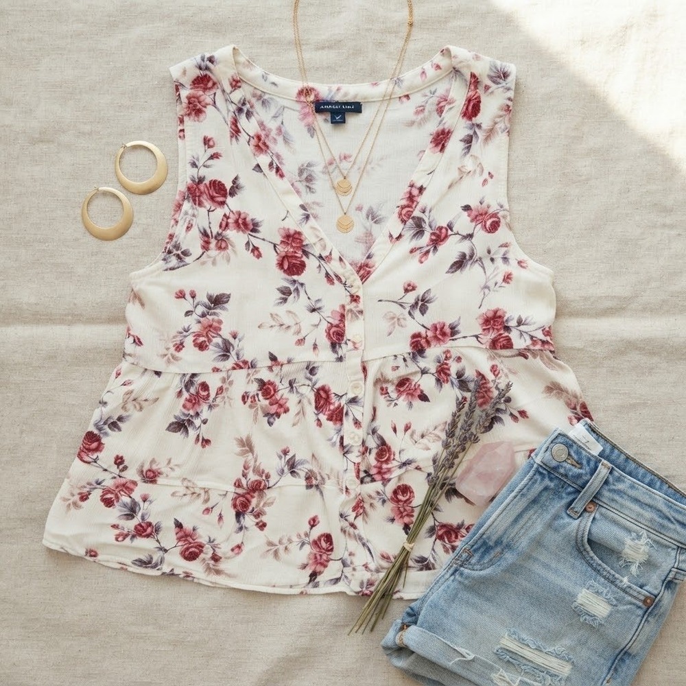 American Eagle Floral Peplum Tank Top Cream Red Button Front Sleeveless Blouse M